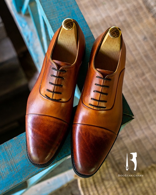 Classic Men's Shoes Model: 947 Polished Natural leather EPR Sole – Honey Brown