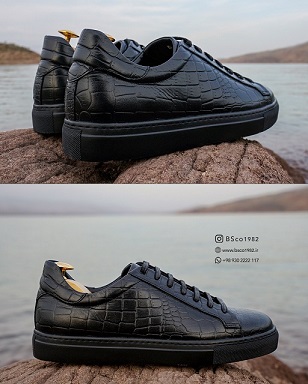Model 087 – Men's Vans - made of Full Croco-embossed  Natural Leather, Lace-up Closure