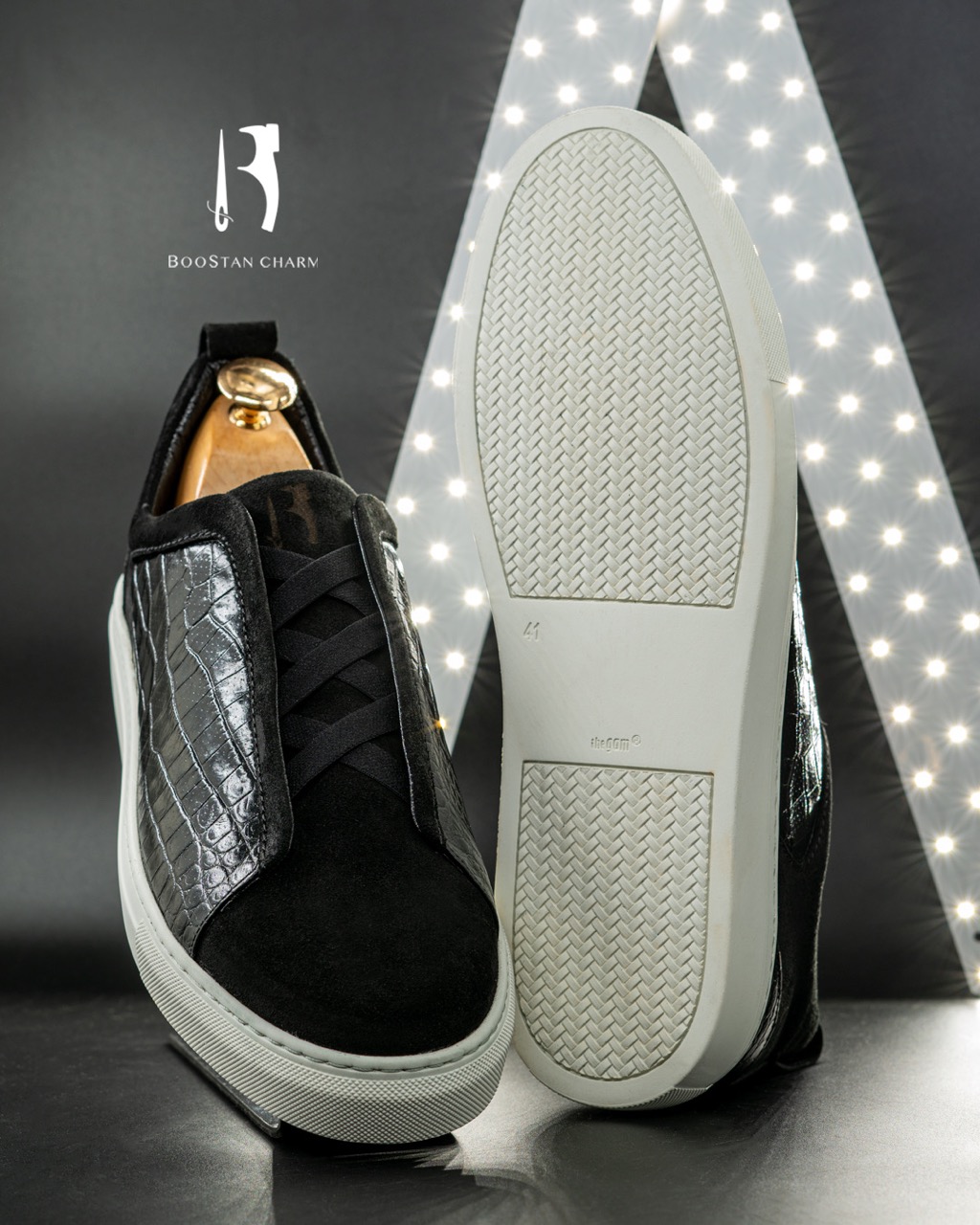 Model 089 – Men's Vans - made of Croco-embossed Genuine Leather combined with soft suede,