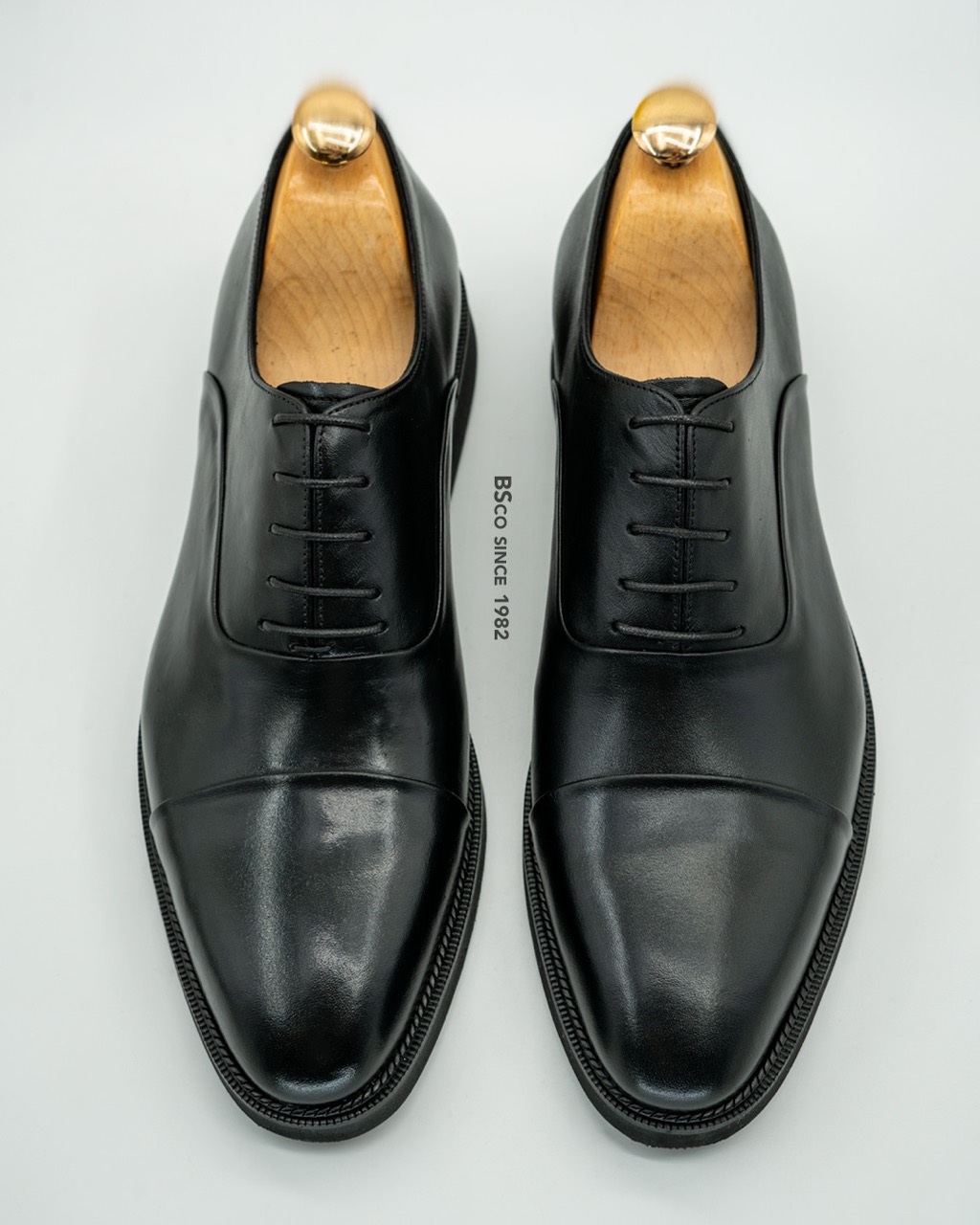 Men’s Classic Model 947, Polished Genuine Leather