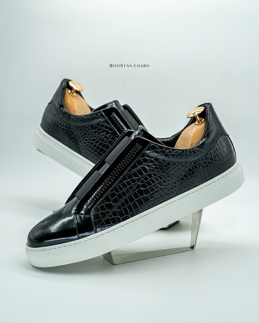 Model 090 – Men's Vans -  made of Brushed Genuine Leather with Croco-embossed Side Panels
