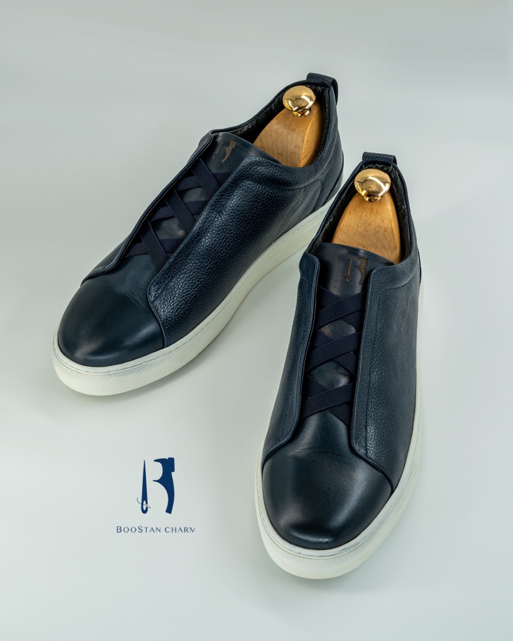 Men's Vans  – Code: 088 Embossed and Floater   Genuine Leather Sole: Rubber