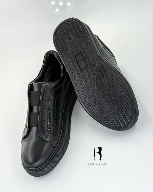 Women's Sneakers model: 0090-embossed  genuine leather ,coroco  rubber sole