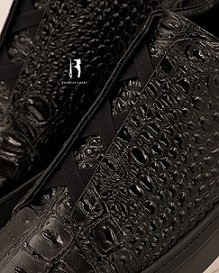   چرم کاملا طبیعی کروکو  زیره : Rubber 